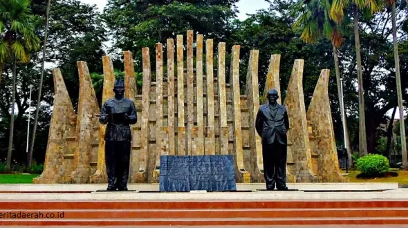 Tugu Proklamasi: Napak Tilas Hari Kemerdekaan Indonesia di Kota Jakarta