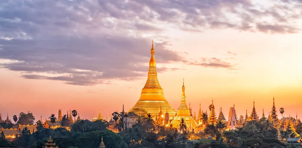 “Jejak Sejarah Shwedagon Pagoda: Ikon Spiritual Myanmar”