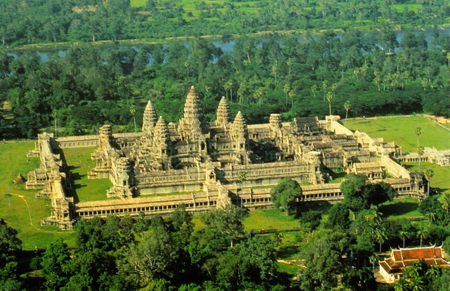 Sejarah Angkor Wat: Jejak Peradaban Kuno yang Menjadi Jantung Kebudayaan Asia Tenggara