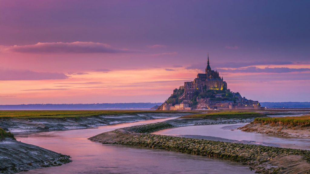 Sejarah Mont-Saint-Michel: Pulau Ajaib di Normandy yang Mendunia
