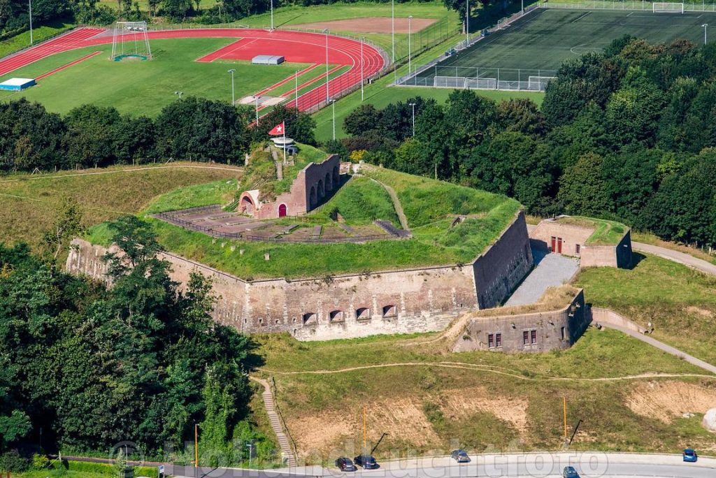 Menelusuri Fort Sint Pieter, Warisan Militer Belanda yang Sarat Sejarah