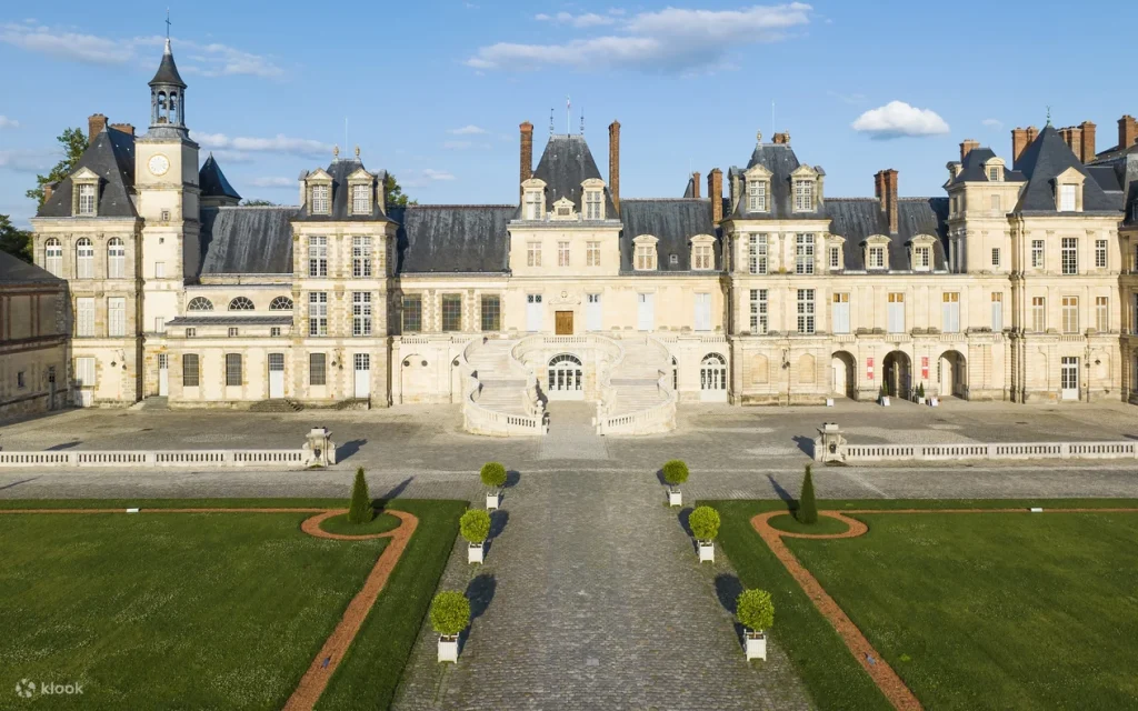 Keindahan Renaissance dan Kemewahan Kekaisaran di Fontainebleau