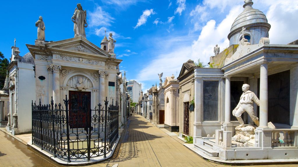 Menjelajahi Pemakaman Recoleta, Tempat Peristirahatan Tokoh Besar Argentina