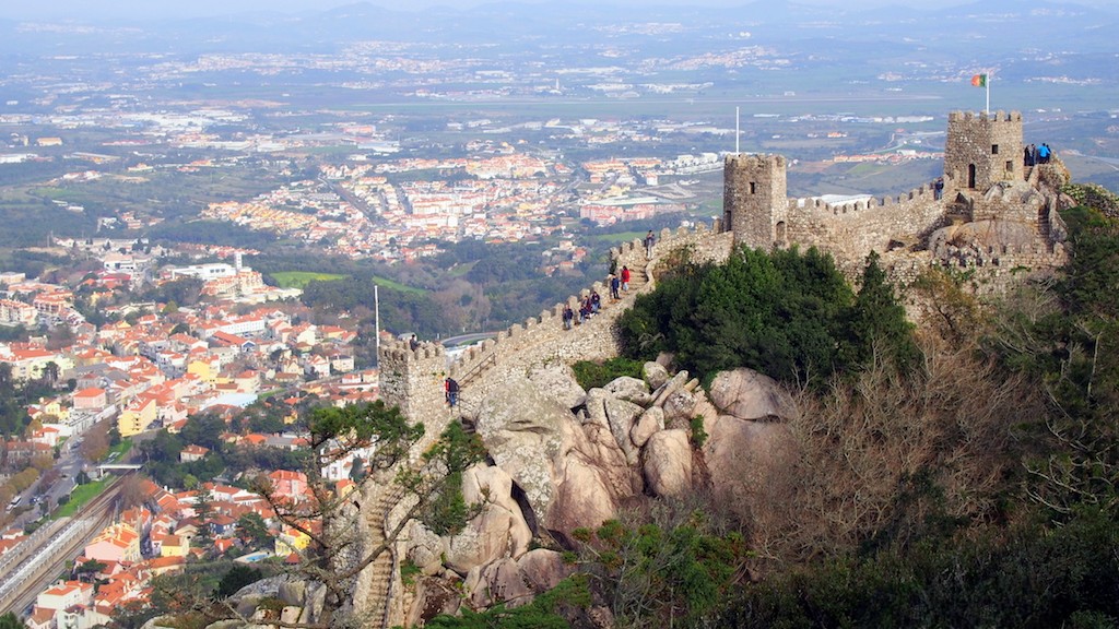 Kastil Moor Portugal: Perpaduan Sejarah, Alam, dan Panorama Sintra