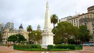 Plaza de Mayo: Dari Masa Kolonial hingga Simbol Demokrasi Argentina