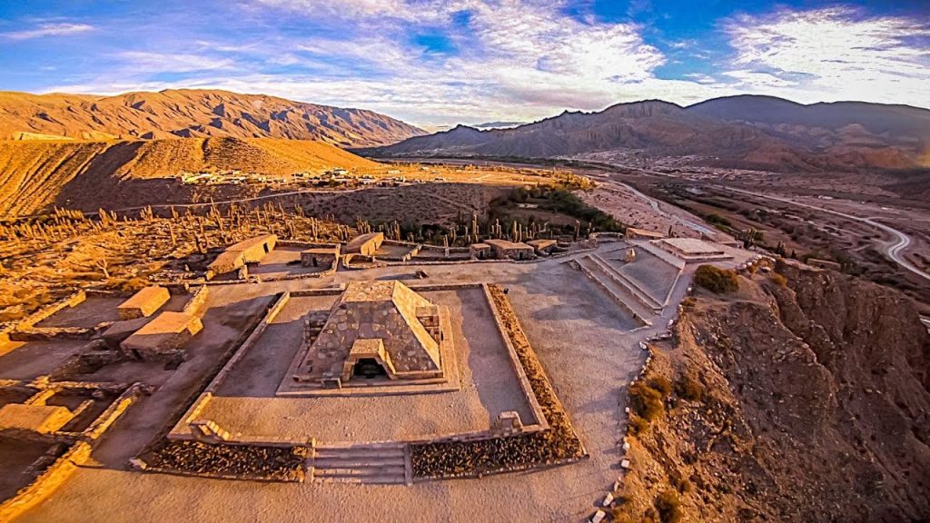 Pucará de Tilcara: Warisan Peradaban Pra-Columbus di Pegunungan Andes