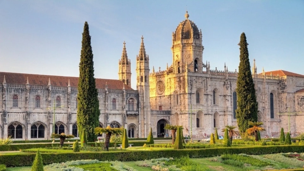 Mengungkap Keagungan Biara Jerónimos, Situs UNESCO di Portugal