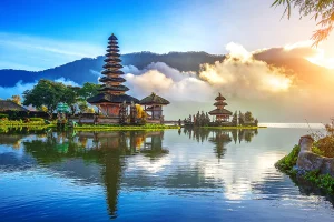 Sejarah Pura Ulun Danu Beratan, Ikon Danau yang Menjadi Jiwa Bali