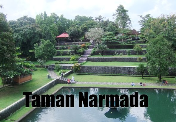 Taman Narmada Lombok: Destinasi Wisata Sejarah dan Religi